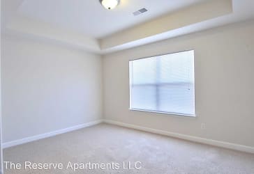 The Reserve Apartments And Townhomes - Evansville, IN