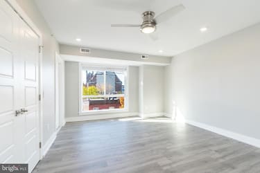 421 W Cumberland St #4 - undefined, undefined