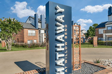 The Hathaway At Willow Bend Apartments - Plano, TX
