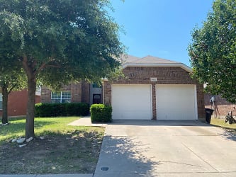 8428 Silverbell - Fort Worth, TX
