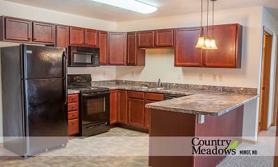 2032 33rd St NW unit 2032-304 - Minot, ND