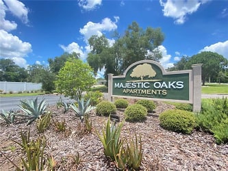 37220 Majestic Oak Ct unit 37202 - Dade City, FL