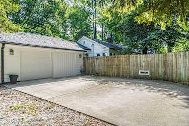 420 E Indiana Ave - Southern Pines, NC