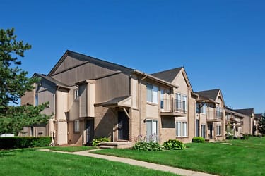 Lakeside Terraces Apartments - Sterling Heights, MI