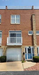 3907 Shakespeare Ave unit 3907 - Lyons, IL