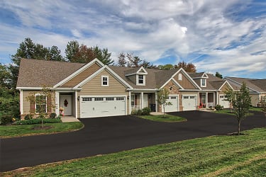 The Links At CenterPointe Apartments - Canandaigua, NY