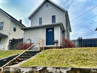 1019 Prospect Ave SW - Canton, OH