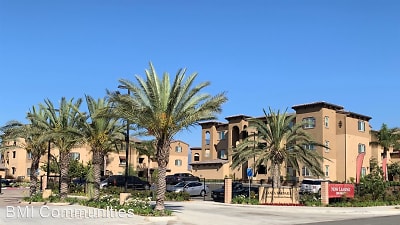Santa Barbara Luxury Apartment Homes - Rialto, CA