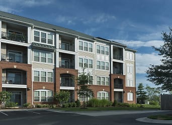 Signal Hill Apartment Homes - Woodbridge, VA