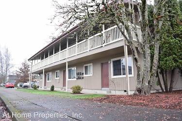 801 NW 27th St - Corvallis, OR
