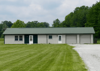 2754 S Old Michigan Rd - Holton, IN