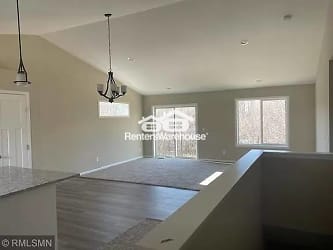 955 45th Ave NE - undefined, undefined