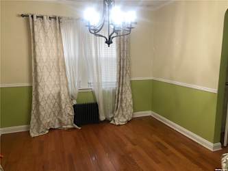 54 Sussex Rd - Elmont, NY