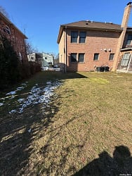 7 Russell Pl - Glen Cove, NY