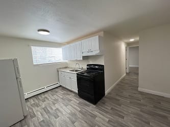 1666 Alton Apartments - Aurora, CO