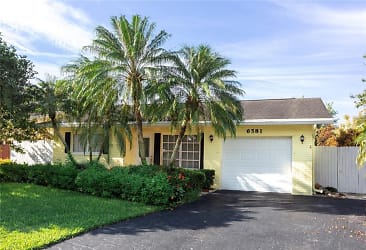 6581 NW 33rd Way - Fort Lauderdale, FL