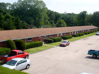 Lakeside Manor Apartments - Oakdale, CT