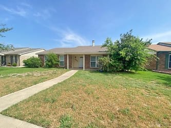 4908 Walker Dr - The Colony, TX