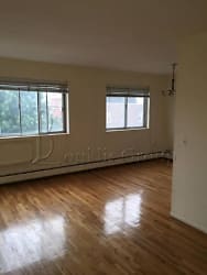 21-11 43rd St unit NA - Queens, NY