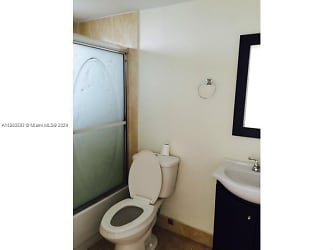 399 NW 72nd Ave #207 - Miami, FL
