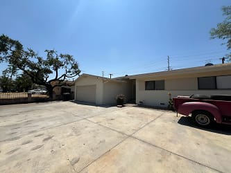 25437 Edgemont Dr - San Bernardino, CA