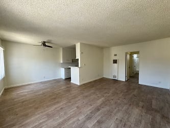 7522 Canby Ave unit 7 - Los Angeles, CA