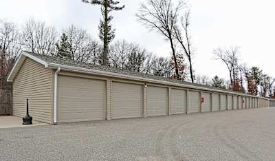 Whiting Avenue Estates Apartments - Stevens Point, WI
