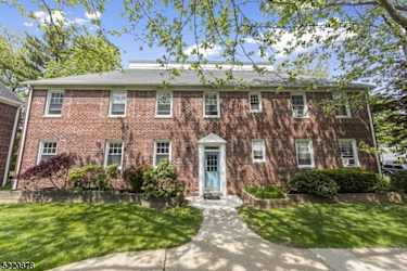 495 Main St #E1 - Chatham, NJ