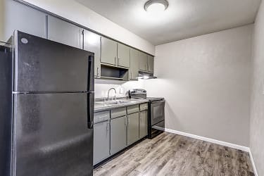 Orchard Farms Apartments - Toledo, OH