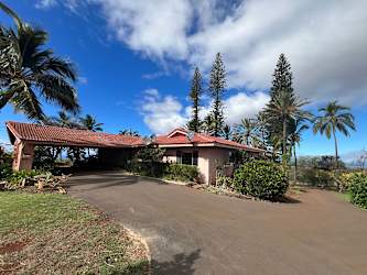 3459 Omaopio Rd - Kula, HI