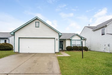 5309 Waterton Lakes Dr - Indianapolis, IN