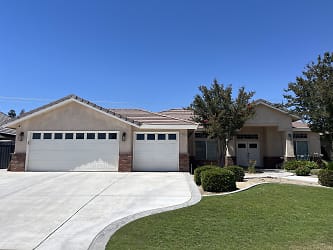 15352 Screaming Eagle Ave - Bakersfield, CA