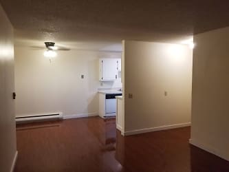 2215 S Chase St unit 4 - undefined, undefined