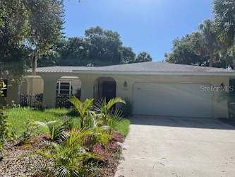 5151 Oakmont Pl - Siesta Key, FL