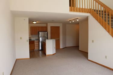 2893 Mickelson Pkwy unit 206 - Fitchburg, WI