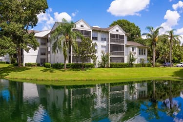 ARIUM Grove Walk Apartments - Sarasota, FL