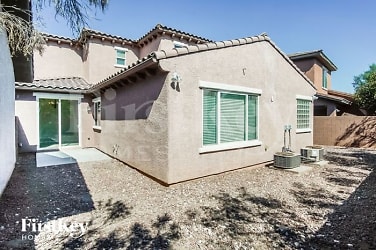 10387 Howling Coyote Ave - Las Vegas, NV