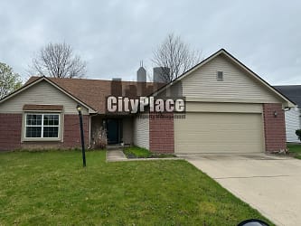 740 Sweet Creek Dr - Indianapolis, IN