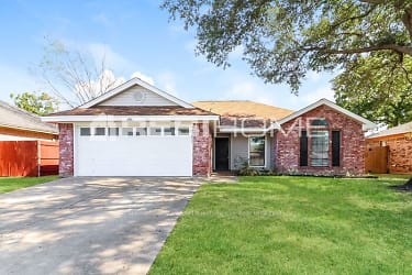 4404 Lakeview Dr - Fort Worth, TX