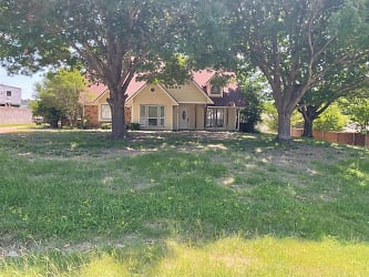 932 Valley View Ave - Red Oak, TX