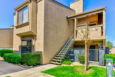 Quailwood Apartments - Stockton, CA