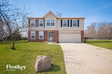 2544 Lullwater Lane - Indianapolis, IN