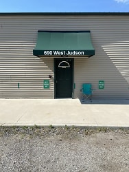 690 W Judson St #9 - Carbon Hill, IL