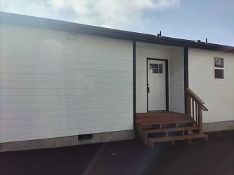 6122 Pacific Blvd SW - Albany, OR