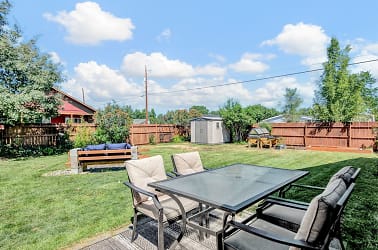 2915 SW 24th ct - Redmond, OR