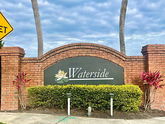 4852 Waterside Pointe Cir - Orlando, FL