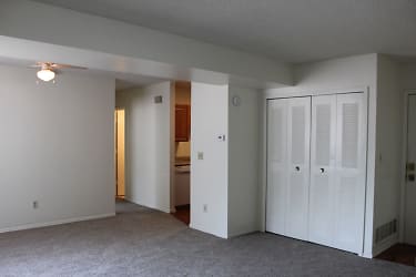 Zebulon Dr 1855 Apartments - Colorado Springs, CO