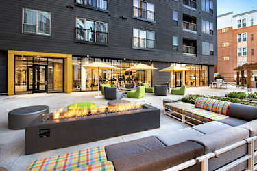 2700 University Apartments - Saint Paul, MN