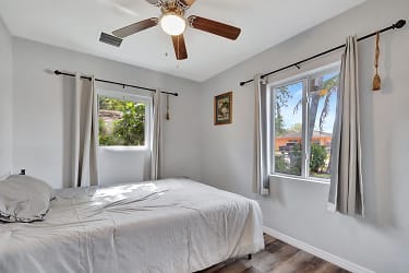 Room For Rent - Pompano Beach, FL
