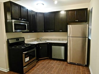 3119 W Lawrence Ave unit 4751 - Chicago, IL